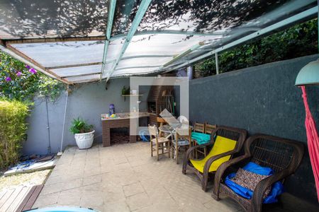 Casa à venda com 330m², 3 quartos e 2 vagas Casa à venda com 330m², 3 quartos e 2 vagasÁrea gourmet