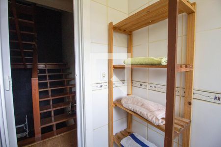 Casa à venda com 330m², 3 quartos e 2 vagas Casa à venda com 330m², 3 quartos e 2 vagasBanheiro 2