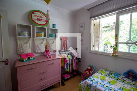 Casa à venda com 330m², 3 quartos e 2 vagas Casa à venda com 330m², 3 quartos e 2 vagasQuarto 2