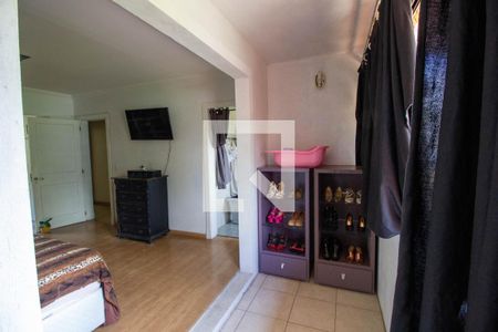 Casa à venda com 330m², 3 quartos e 2 vagas Casa à venda com 330m², 3 quartos e 2 vagasVaranda da Suíte