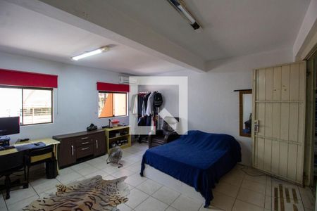 Casa à venda com 330m², 3 quartos e 2 vagas Casa à venda com 330m², 3 quartos e 2 vagasQuarto 1