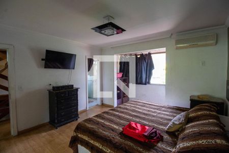 Casa à venda com 330m², 3 quartos e 2 vagas Casa à venda com 330m², 3 quartos e 2 vagasQuarto 3 - Suíte