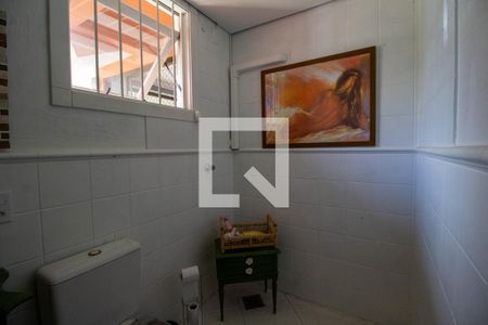 Casa à venda com 330m², 3 quartos e 2 vagas Casa à venda com 330m², 3 quartos e 2 vagasLavabo