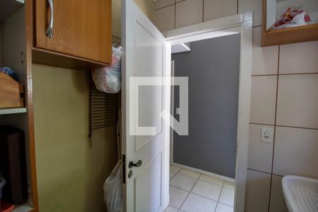 Casa à venda com 330m², 3 quartos e 2 vagas Casa à venda com 330m², 3 quartos e 2 vagasLavanderia