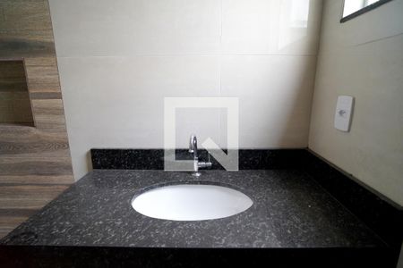 Banheiro da Suíte de casa para alugar com 2 quartos, 70m² em  Jardim Residencial Villagio Ipanema I, Sorocaba