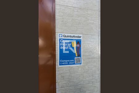 Casa à venda com 200m², 4 quartos e 2 vagas Casa à venda com 200m², 4 quartos e 2 vagasFachada