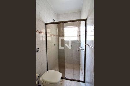 Banheiro do Quarto 1 - Suíte de casa para alugar com 4 quartos, 200m² em Taboão, São Bernardo do Campo