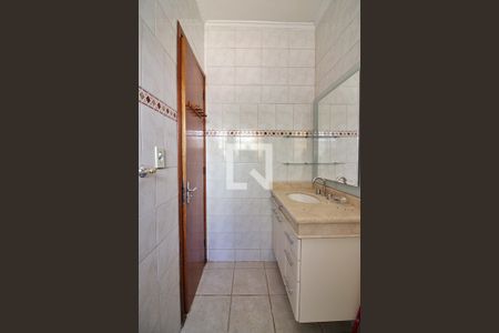 Casa à venda com 200m², 4 quartos e 2 vagasBanheiro do Quarto 1 - Suíte