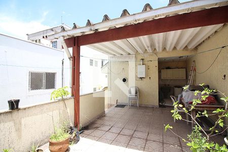 Casa à venda com 200m², 4 quartos e 2 vagasQuintal