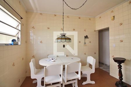 Casa à venda com 200m², 4 quartos e 2 vagasCozinha