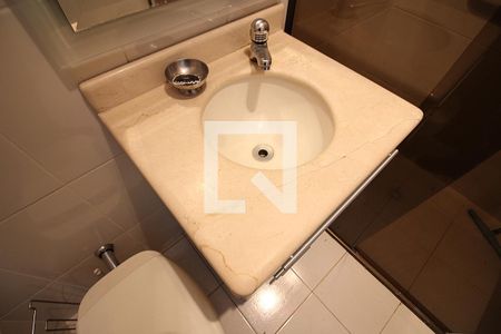 Casa à venda com 200m², 4 quartos e 2 vagasBanheiro Social