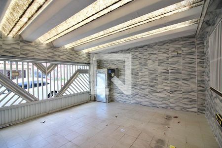 Casa à venda com 200m², 4 quartos e 2 vagasGaragem