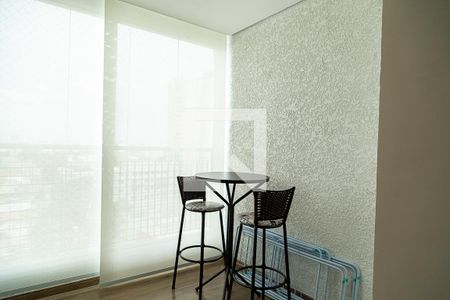 Sala de apartamento à venda com 2 quartos, 90m² em Vila Paulista, São Paulo