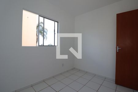 Quarto 1 de apartamento para alugar com 2 quartos, 50m² em Riacho Fundo Ii, Brasília