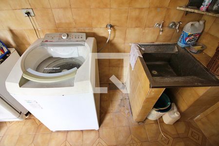 Casa à venda com 350m², 4 quartos e 2 vagasLavanderia