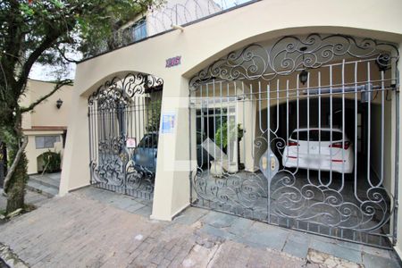 Casa à venda com 350m², 4 quartos e 2 vagasFachada 