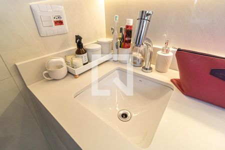 Apartamento à venda com 77m², 2 quartos e 2 vagas Apartamento à venda com 77m², 2 quartos e 2 vagasBanheiro do Quarto 1