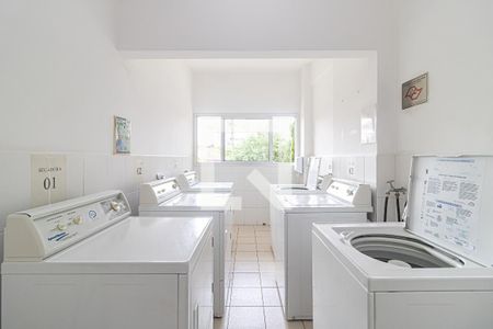 Apartamento à venda com 77m², 2 quartos e 2 vagas Apartamento à venda com 77m², 2 quartos e 2 vagasLavanderia