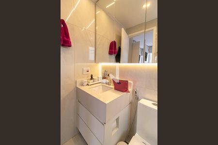 Apartamento à venda com 77m², 2 quartos e 2 vagas Apartamento à venda com 77m², 2 quartos e 2 vagasBanheiro do Quarto 1