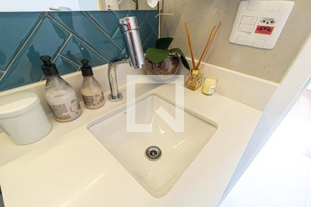 Apartamento à venda com 77m², 2 quartos e 2 vagas Apartamento à venda com 77m², 2 quartos e 2 vagasBanheiro Social