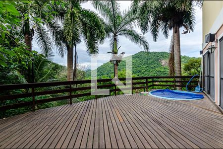 Casa de condomínio para alugar com 470m², 5 quartos e 4 vagasÁrea comum - Piscina