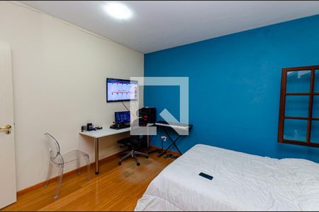 Casa de condomínio para alugar com 470m², 5 quartos e 4 vagasQuarto