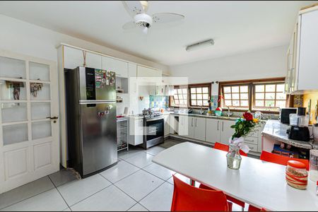 Casa de condomínio para alugar com 470m², 5 quartos e 4 vagasCozinha