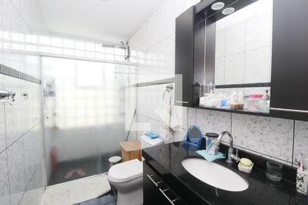 Casa à venda com 150m², 3 quartos e 2 vagasBanheiro da Suíte