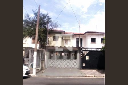 Casa à venda com 150m², 3 quartos e 2 vagasFachada