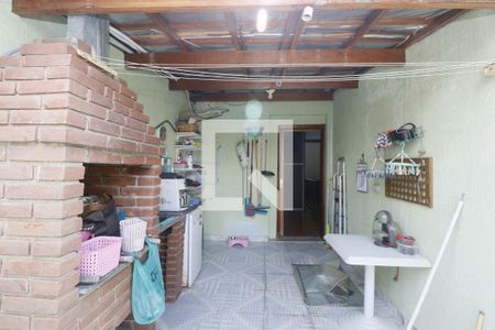 Casa à venda com 150m², 3 quartos e 2 vagasChurrasqueira
