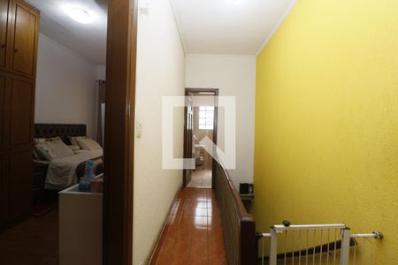 Casa à venda com 150m², 3 quartos e 2 vagasCorredor