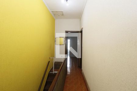 Casa à venda com 150m², 3 quartos e 2 vagasCorredor