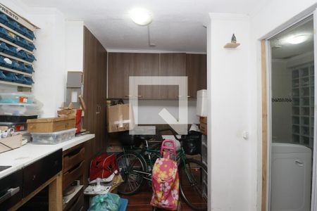 Casa à venda com 150m², 3 quartos e 2 vagasQuarto de Serviço