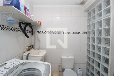 Casa à venda com 150m², 3 quartos e 2 vagasBanheiro de serviço