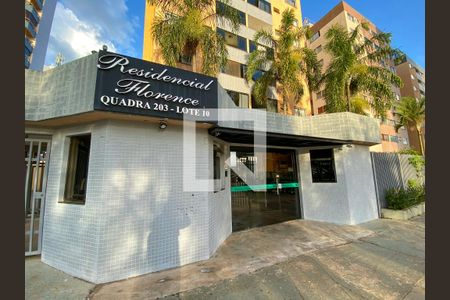 Apartamento para alugar com 60m², 2 quartos e 1 vagaFachada