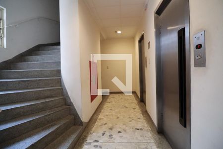Apartamento para alugar com 84m², 2 quartos e 1 vagaElevadores 