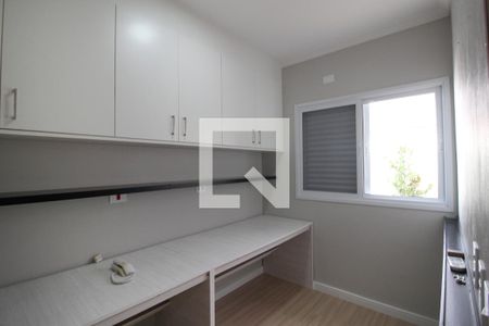Casa de condomínio para alugar com 110m², 3 quartos e 3 vagasEscritório