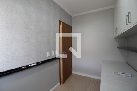 Casa de condomínio para alugar com 110m², 3 quartos e 3 vagasEscritório
