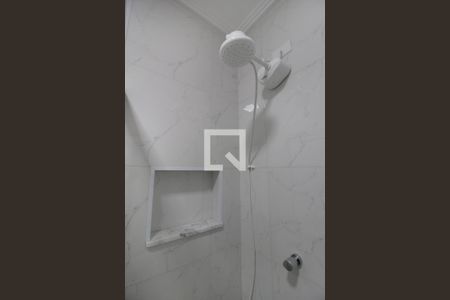 Casa de condomínio para alugar com 110m², 3 quartos e 3 vagasBanheiro