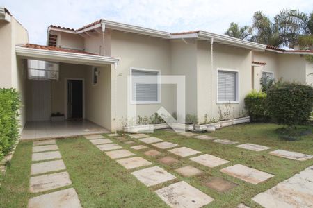 Casa de condomínio para alugar com 110m², 3 quartos e 3 vagasFachada da Casa