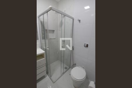Casa de condomínio para alugar com 110m², 3 quartos e 3 vagasBanheiro