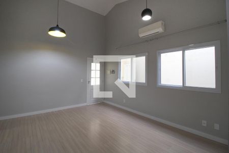 Sala de casa de condomínio para alugar com 3 quartos, 110m² em Boa Vista, Sorocaba