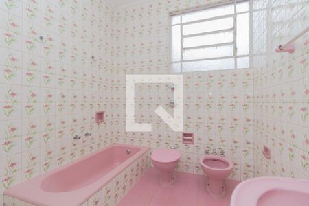 Apartamento à venda com 173m², 4 quartos e 1 vaga Apartamento à venda com 173m², 4 quartos e 1 vagaBanheiro Social