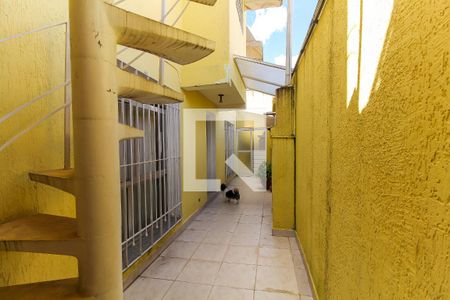 Casa à venda com 123m², 3 quartos e 2 vagasCorredor Externo