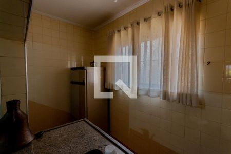 Casa à venda com 400m², 8 quartos e 5 vagasCozinha do Salão de Festas