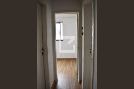 Corredor de apartamento para alugar com 2 quartos, 45m² em Campo Grande, Rio de Janeiro