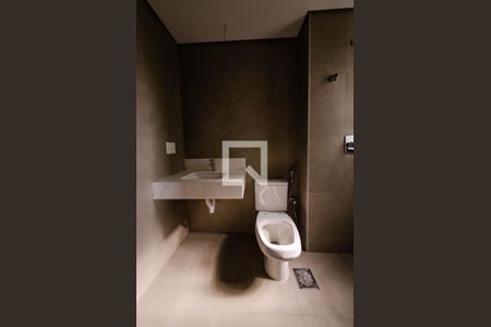 Apartamento à venda com 141m², 4 quartos e sem vaga Apartamento à venda com 141m², 4 quartos e sem vagaBanheiro suíte 1