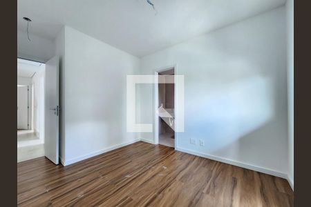 Apartamento à venda com 141m², 4 quartos e 4 vagas Apartamento à venda com 141m², 4 quartos e 4 vagasSuíte 2