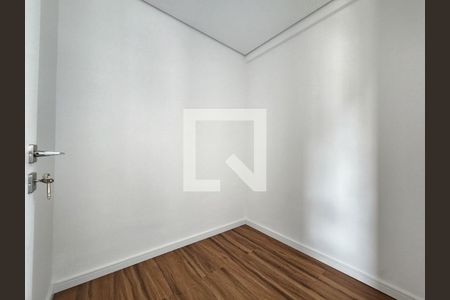 Apartamento à venda com 141m², 4 quartos e 4 vagas Apartamento à venda com 141m², 4 quartos e 4 vagasQuarto de serviço