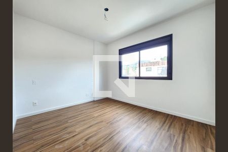 Apartamento à venda com 141m², 4 quartos e 4 vagas Apartamento à venda com 141m², 4 quartos e 4 vagasSuíte 1